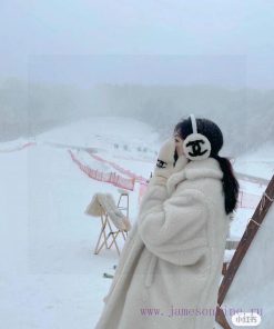 The batch tape can be removedChanel 2023 Autumn/Winter Lazy Rabbit Hair Long Sheepskin Glovens348vmb