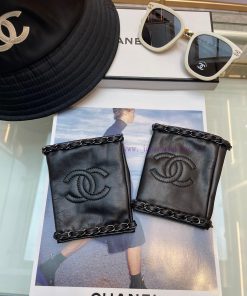 Chanel Europe's new top women's high-end half finger gloves are 100% made of imported sheeps7tigvlkg