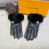 Chanel Lazy Rabbit Fur Sheepskin Embroidered Gloves are worth comparing with different qualij7kvsz1a