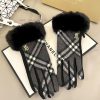 Burberry's new wool gloves have a softer, finer, and more skin friendly feel, providing bettq44fbzrk