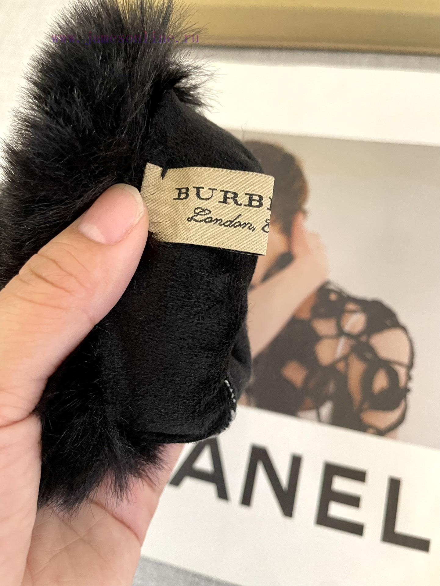 Burberry's new wool gloves have a softer, finer, and more skin friendly feel, providing bettq44fbzrk - Image 6