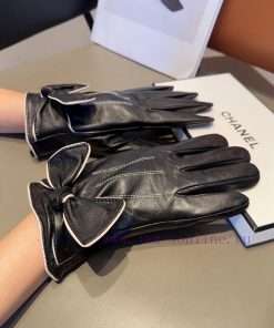 Chanel official website synchronizes with women's new high-end sheepskin gloves. The goddessxtvhclnz