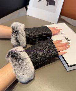 Chanel autumn and winter short lazy rabbit fur gloves are worth comparing with different quazsme9c6t
