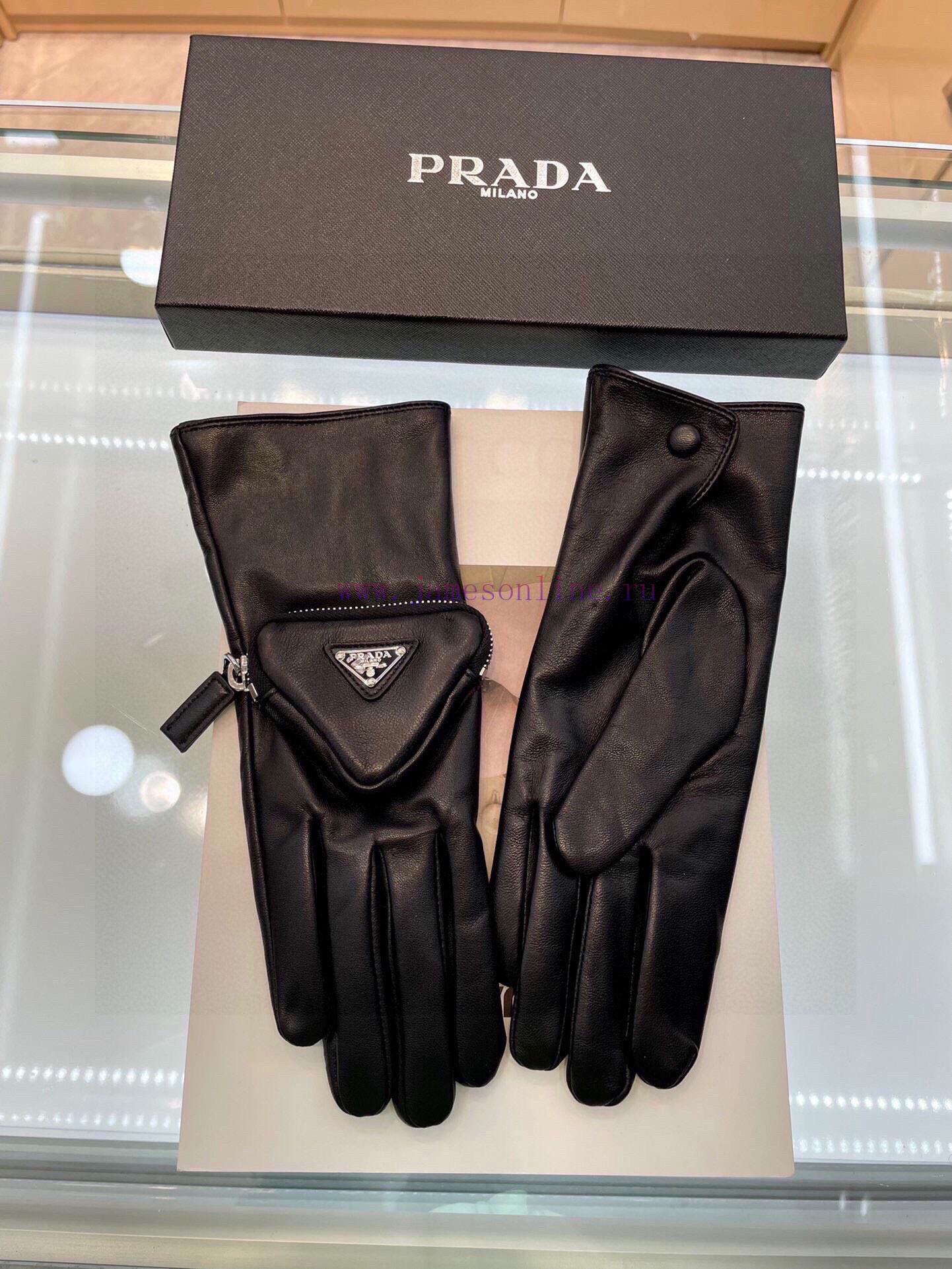 Prada's new autumn and winter mini triangle bag sheepskin gloves have arrived, not only wind8qmsr7wz - Image 5