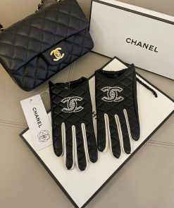 Chanel's new European top women's high-end half finger gloves are 100% made of imported sheeu7q0b6q3