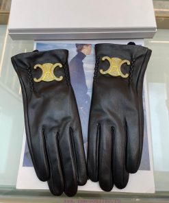 Celine's new women's gloves are made of top-grade sheepskin leather, which is ultra-thin, sol0s1tg4v
