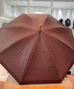 Louis Vuitton straight pole long umbrella LV classic model is hot selling in summer, with a snrosnls