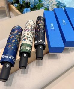 DIOR's new butterfly three fold automatic folding umbrella, fashionable OEM quality, exquisifxt6al47