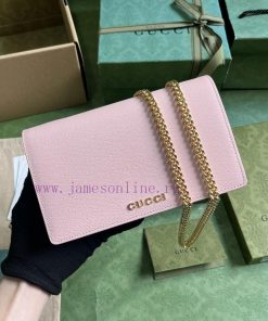 Gucci The "Handwritten Gucci Logo Chain Belt Wallet Small Leather Accessory Series" seamless 87xyx14e