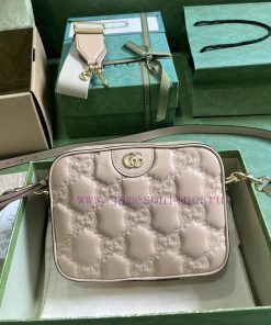 Gucci The brand's new fashion collection "Complete Factory Green Packaging" and "Gucci Love geu3c9lg