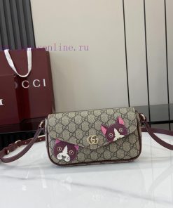 Gucci New product featuring cat details GG mini shoulder backpackCute and playful animals su 42j1iq3t