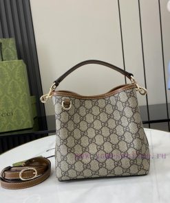 Gucci The GG shopping bag, with its distinctive GG pattern and striped ribbon, is a classic q2q4sxm2