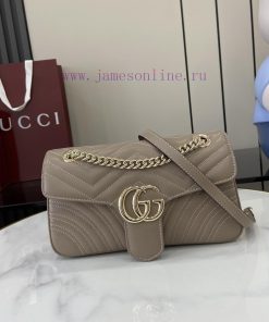 Gucci New GG Marmont Series Quilted Mini Handbag This GG Marmont series mini handbag feature 9adnogua