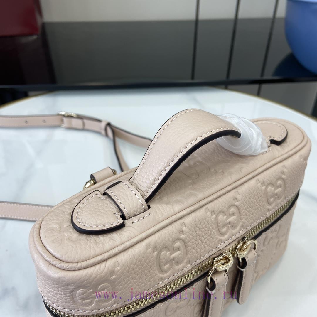 Gucci New GG Emblem Series Ultra Mini HandbagThe GG Emblem series reinterprets classic patte t5ed61o2 - Image 6
