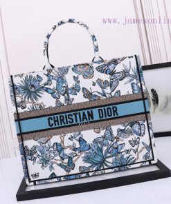 𝐃𝐢𝐨𝐫 Book ToteBlue Butterfly Large 42cmThis Book Tote Handbag Was Designed By Maria Grazia Chiu x7h1gvu3