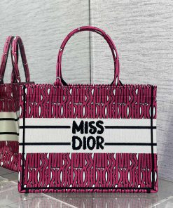 Top Tier Original Factory With Complete PackagingMedium Size Spot GoodsTote's Latest Spring/sum 0jly4nlq
