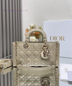Top Tier Original Factory With Complete PackagingMedium LADY D-JOY Handbag "Apricot Sheepskin"T 72shbymp