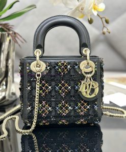 Lady Dior's Three Grid Embroidered Black Beads With Sheep Tendon Inside Exquisite Bead Style De acip8s6w