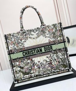 Top Tier Original Factory With Complete Packaging𝐃𝐢𝐨𝐫𝐁𝐨𝐨𝐤𝐓𝐨𝐭𝐞Autumn Size 42cmThis Book Tote Han zzf6mpa5