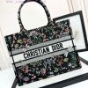 Top Tier Original Factory With Complete Packaging𝐃𝐢𝐨𝐫𝐁𝐨𝐨𝐤𝐓𝐨𝐭𝐞Black Dragonfly 36cmThis Book Tote jttrbkpl