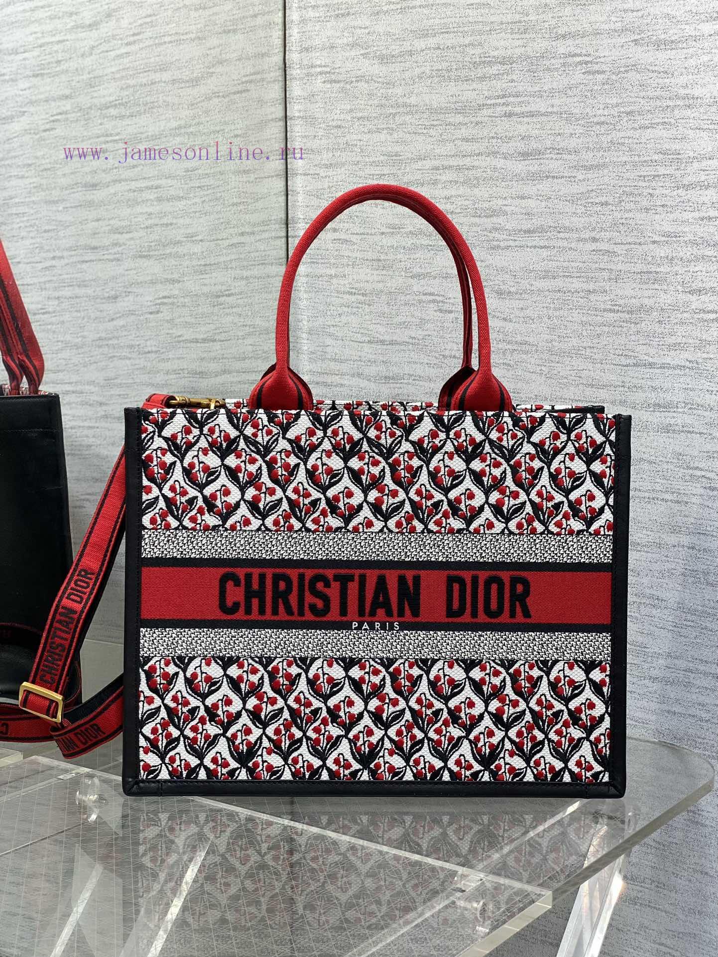 Tote's Latest Qixi Limited Series Sweet Qixi A Unique Romantic Style Is Also Too Attractive For uvgmczja