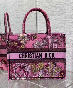 Rose Red ElephantTote's Latest Concept Zoo Spring And Summer Collection Features Romantic Flora s9n8dz1h