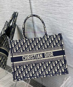 Tote's Newly Upgraded Letter Horizontal Stripe Series Classic Oblique Blue Letters Three-dimens j40nry5v