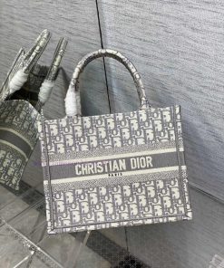 Tote's Latest Small Size Has Been Modified With This Bag Which Is Slightly Shorter Than The Ori n8tmq4b6
