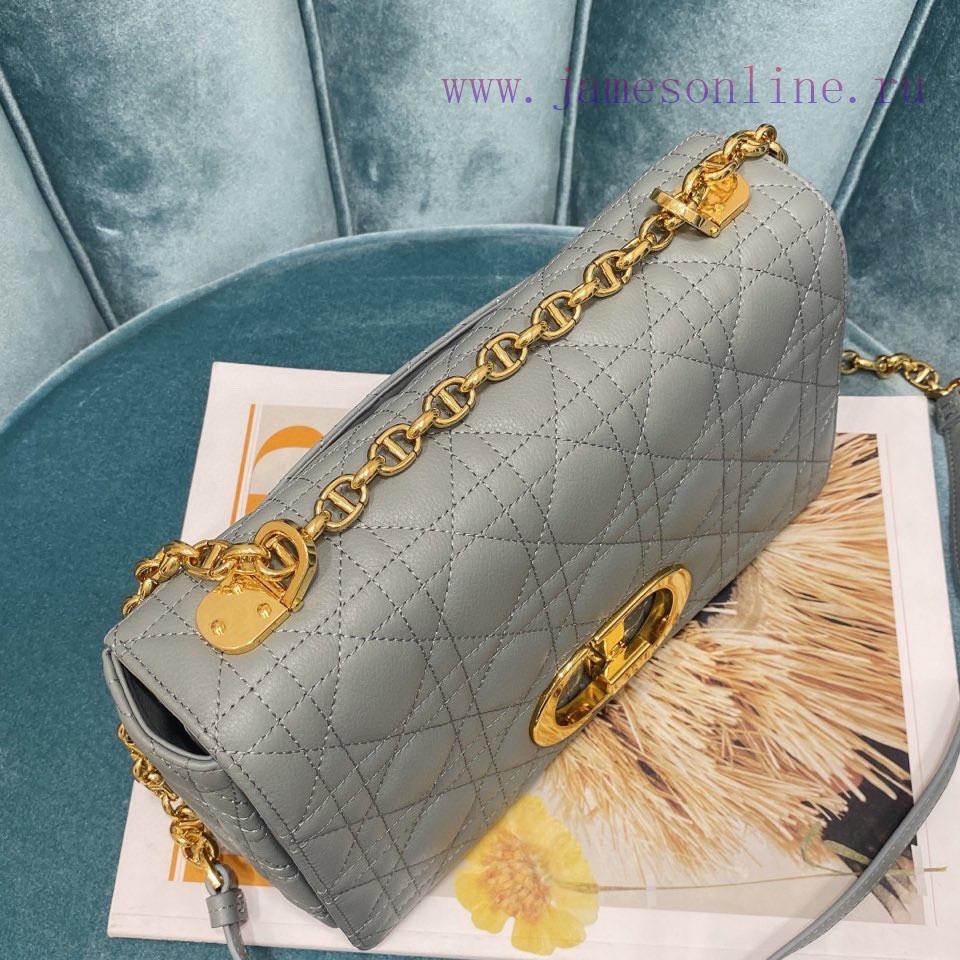 Top Original DIOR2021 New Dior Caro MediumDior's New Chain Bag Is Stunning Meticulously Crafted 6twgg12c - Image 5