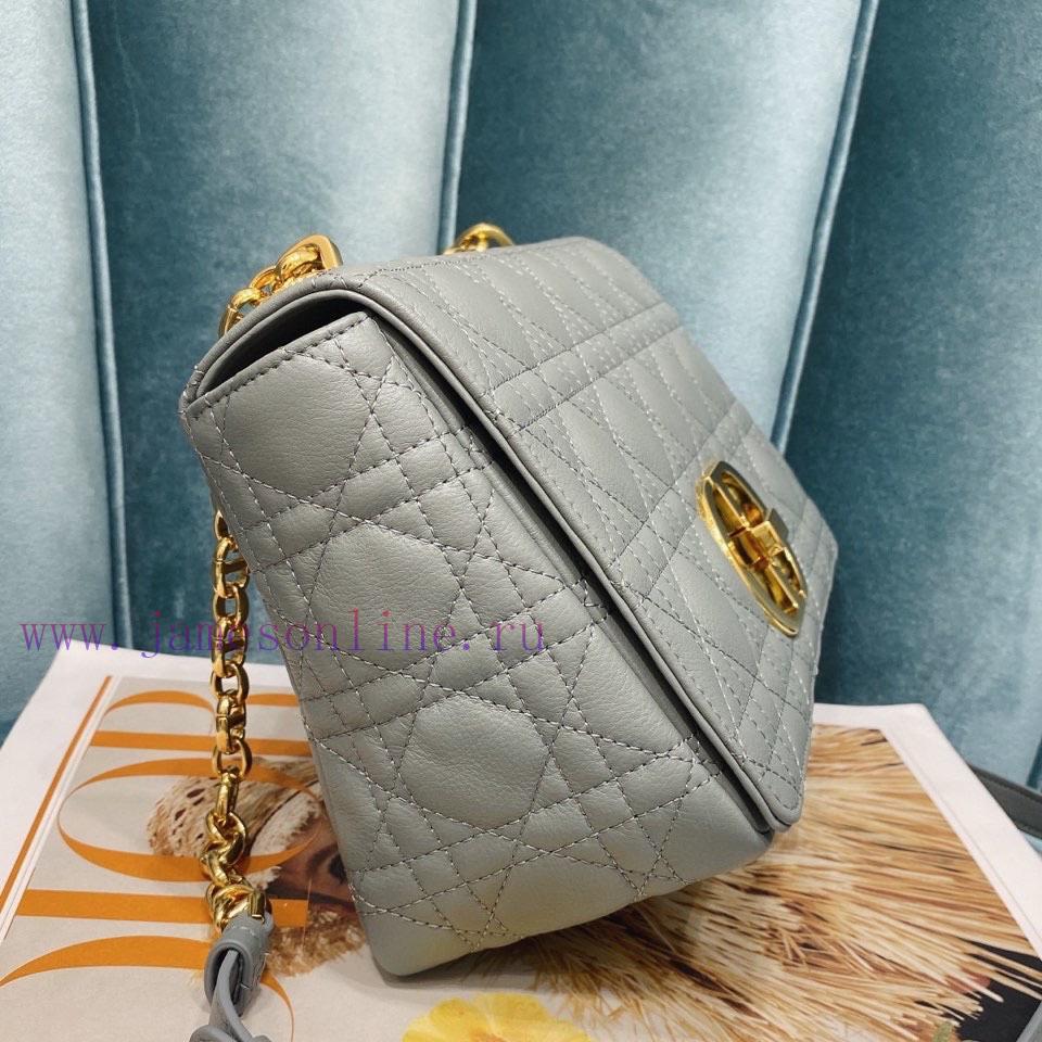 Top Original DIOR2021 New Dior Caro MediumDior's New Chain Bag Is Stunning Meticulously Crafted 6twgg12c - Image 6