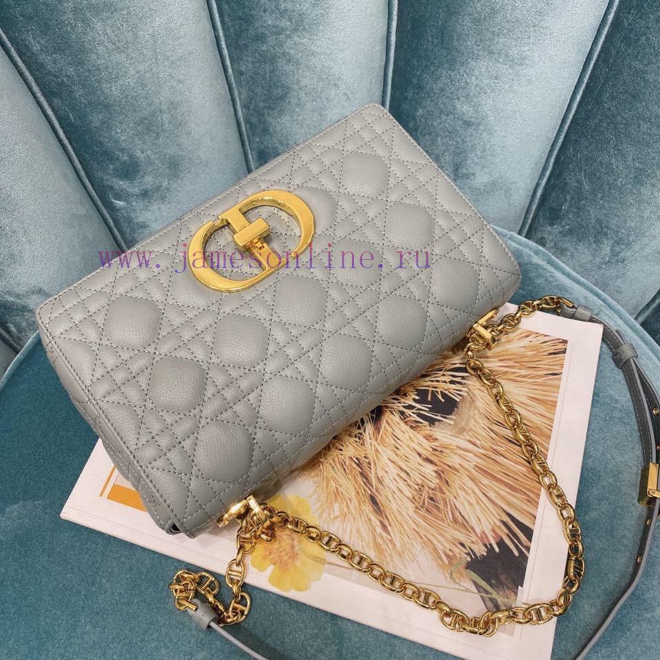 Top Original DIOR2021 New Dior Caro MediumDior's New Chain Bag Is Stunning Meticulously Crafted 6twgg12c - Image 7