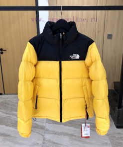 Classic American version of TNF North 1996No body shape, no age. Whoever wears it looks good66jsp7vc