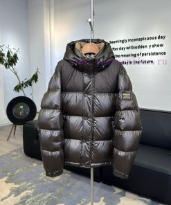 𝗕𝘂𝗿𝗯𝗲𝗿𝗿𝘆 Burberry/Burberry letter badge down jacket𝗦𝗶𝘇𝗲𝟰𝟴 𝟱𝟬 𝟱𝟮 𝟱𝟰 𝟱𝟲Product color scheme: bg5nhfduc