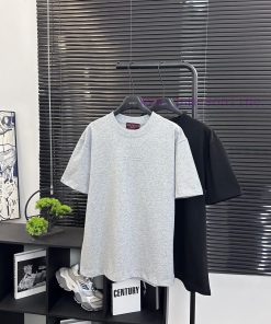 Gucci  Style Number G910 Gucci New 3D Embossed Small Letter Embossed Short Sleeved ShirtFabric pllvp70j