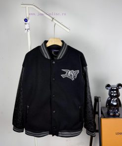 Style B07 After-sales ServiceLv2024ss The Year Of The Loong Limited Catwalk Baseball Jacket Jac y0e6rzv1