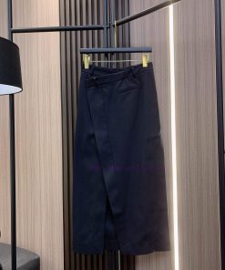 Majira's New Western Dress For 2025 Is An Irregular Half Skirt Which Is A Gentle And Romantic E mfyfhuto