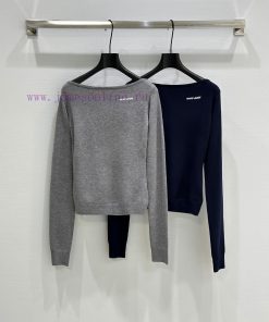 25SS Early Spring New Collection: New Miu Logo Cashmere One Shoulder Long Sleeve Top Versatile 34qtw8ao