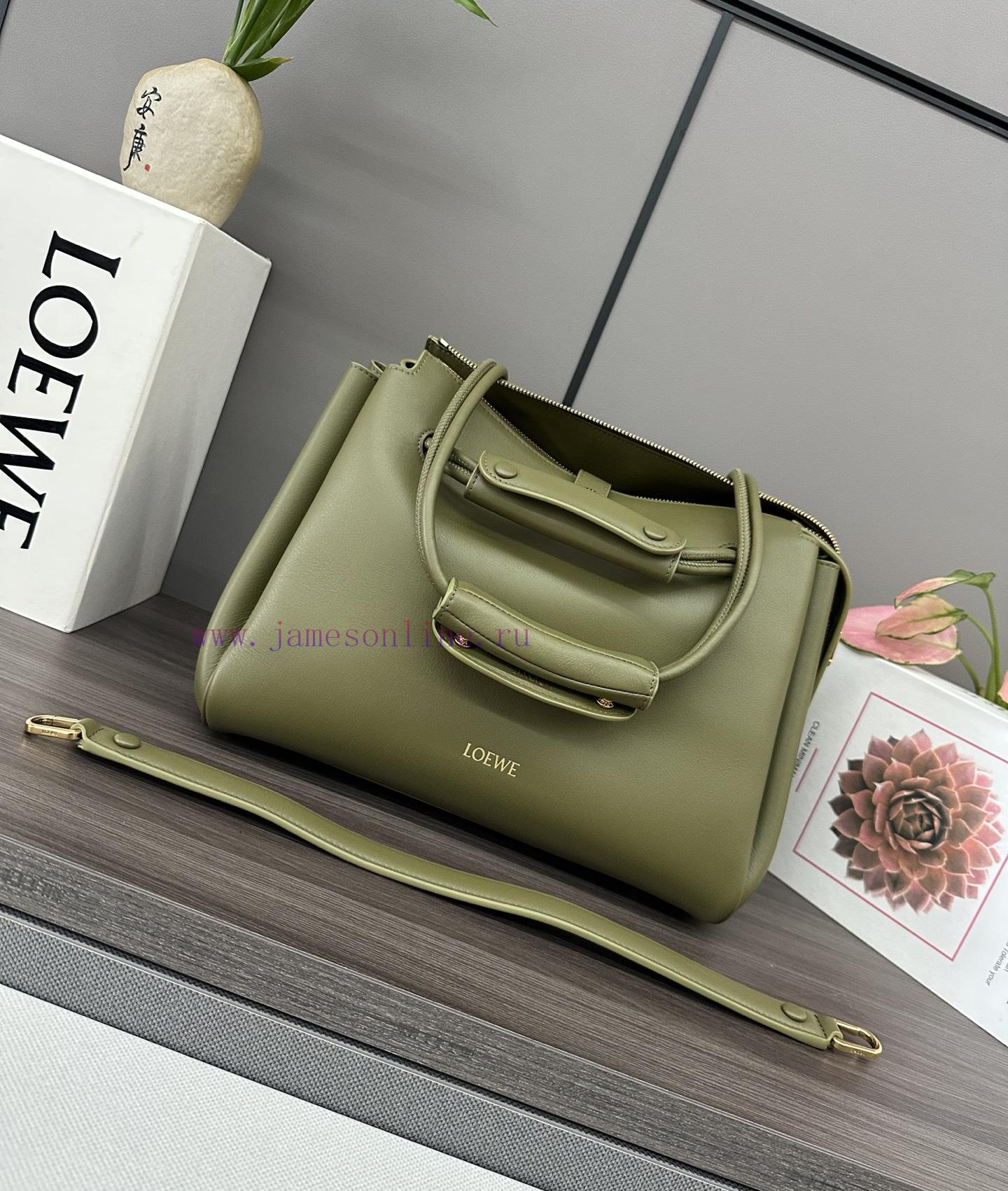 Loewe Bags Loewe New Medium Soft Cow Leather Madrid HandbagMadrid Has A Soft And Structured Trapezoidal Sh rrh1iwsc - Image 2