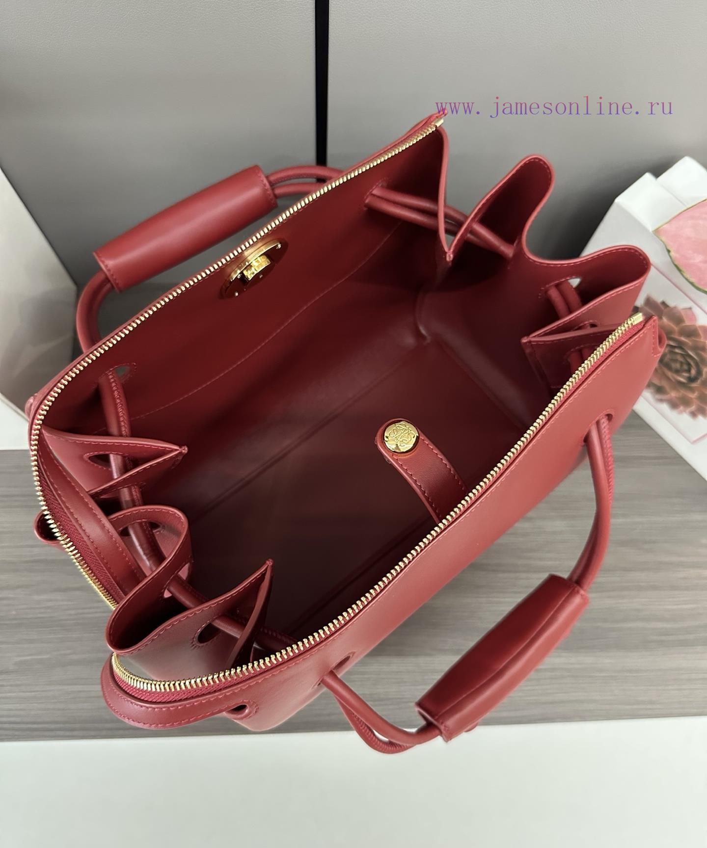 Loewe Bags Loewe New Medium Soft Cow Leather Madrid HandbagMadrid Has A Soft And Structured Trapezoidal Sh qonzj9jg - Image 10