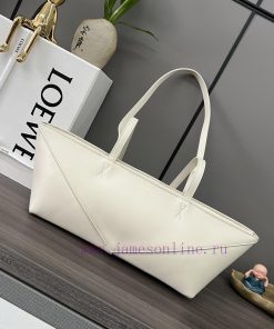 Loewe Bags The. LO ℮ W ℮ Shiny Cowhide Puzzle Fold Cropped Handbag Reinterprets The Bag With Geometric Arc 626oq19o