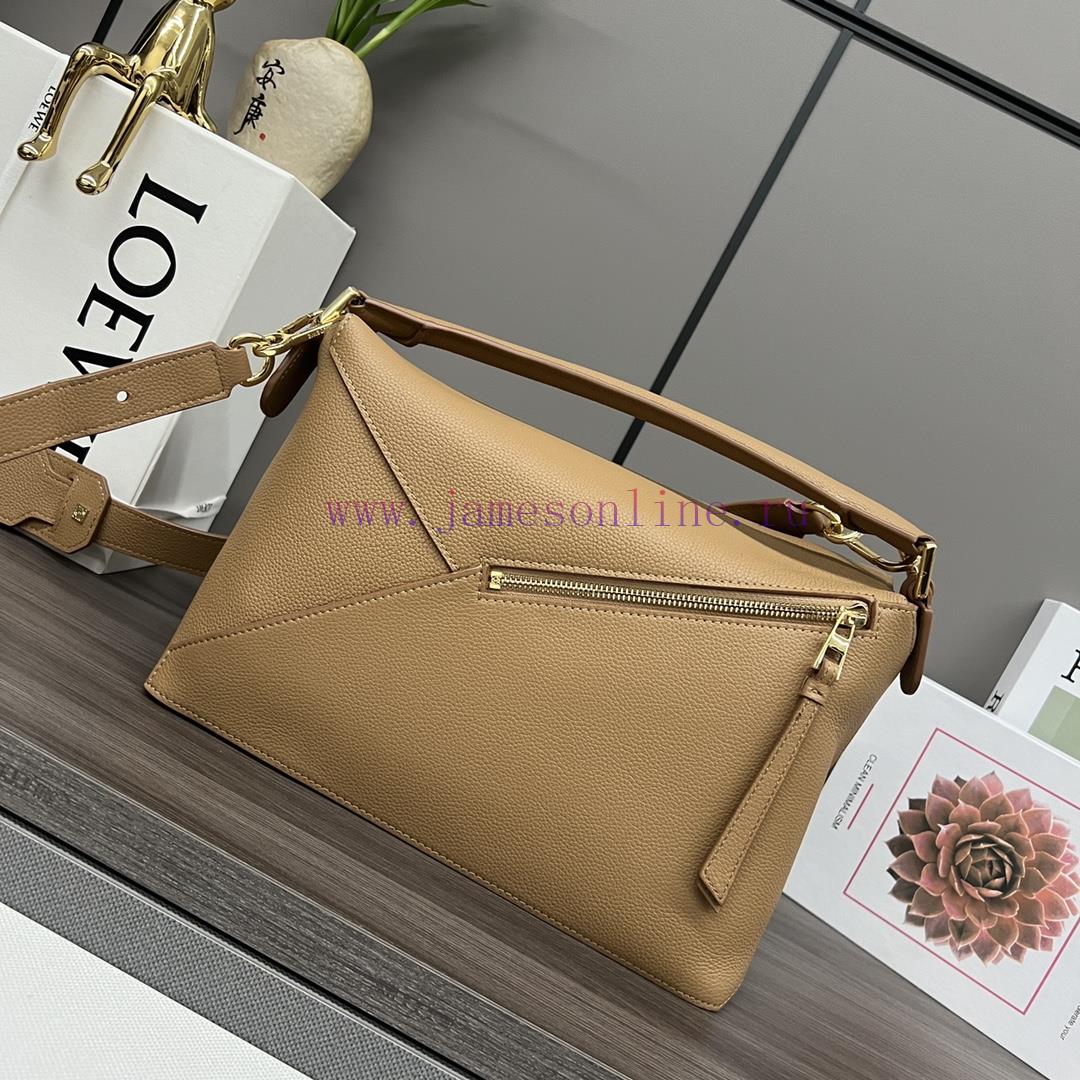 Loewe Bags L ⊚℮ W ℮ Medium Grain Cowhide Puzzle Handbagnew ColorLO's Debut Handbag Features A Rectangular uk9rp4xt - Image 4