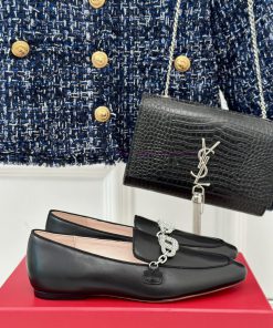 Roger Vivie RV Classic Diamond Buckle LoafersAlthough It Belongs To The More Common Le Fu Versi 3rq4isez