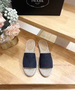 Prada/Prada In Early Spring 2024 This Pair Of Slippers And Fisherman's Shoes Features A Woven I kbh7hamk