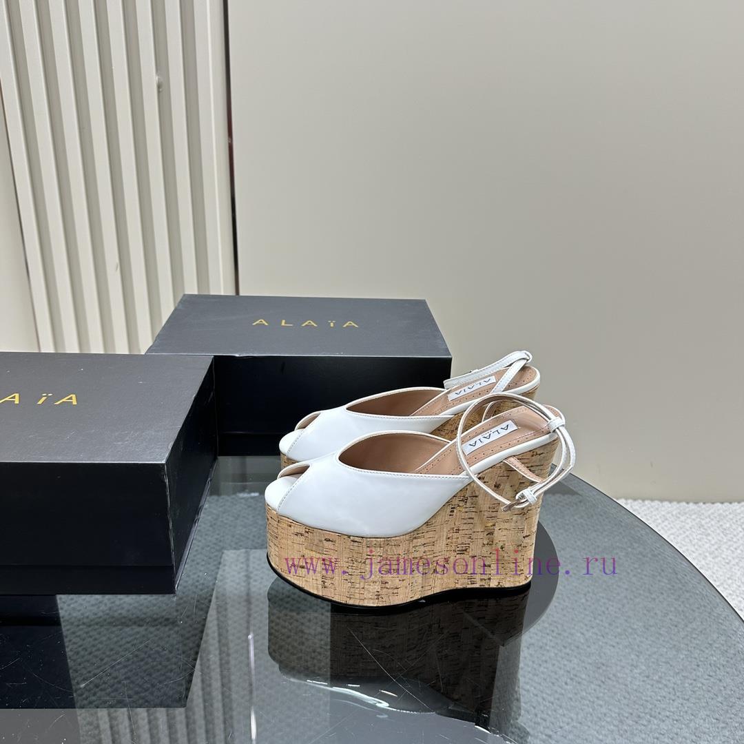 Hot Selling Product Xiaohongshu ◼ AlAIA ◼ Thick Soled Sandals Series LaunchedCountless Renowned gpn25xij