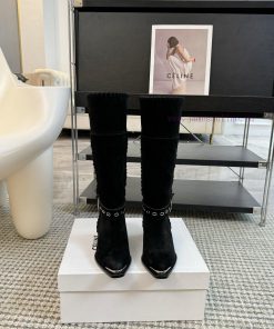 CELINE's Latest Retro Fashion Boots For Fashion Bloggers Featuring A Vintage European And Ameri rxl8v8pv