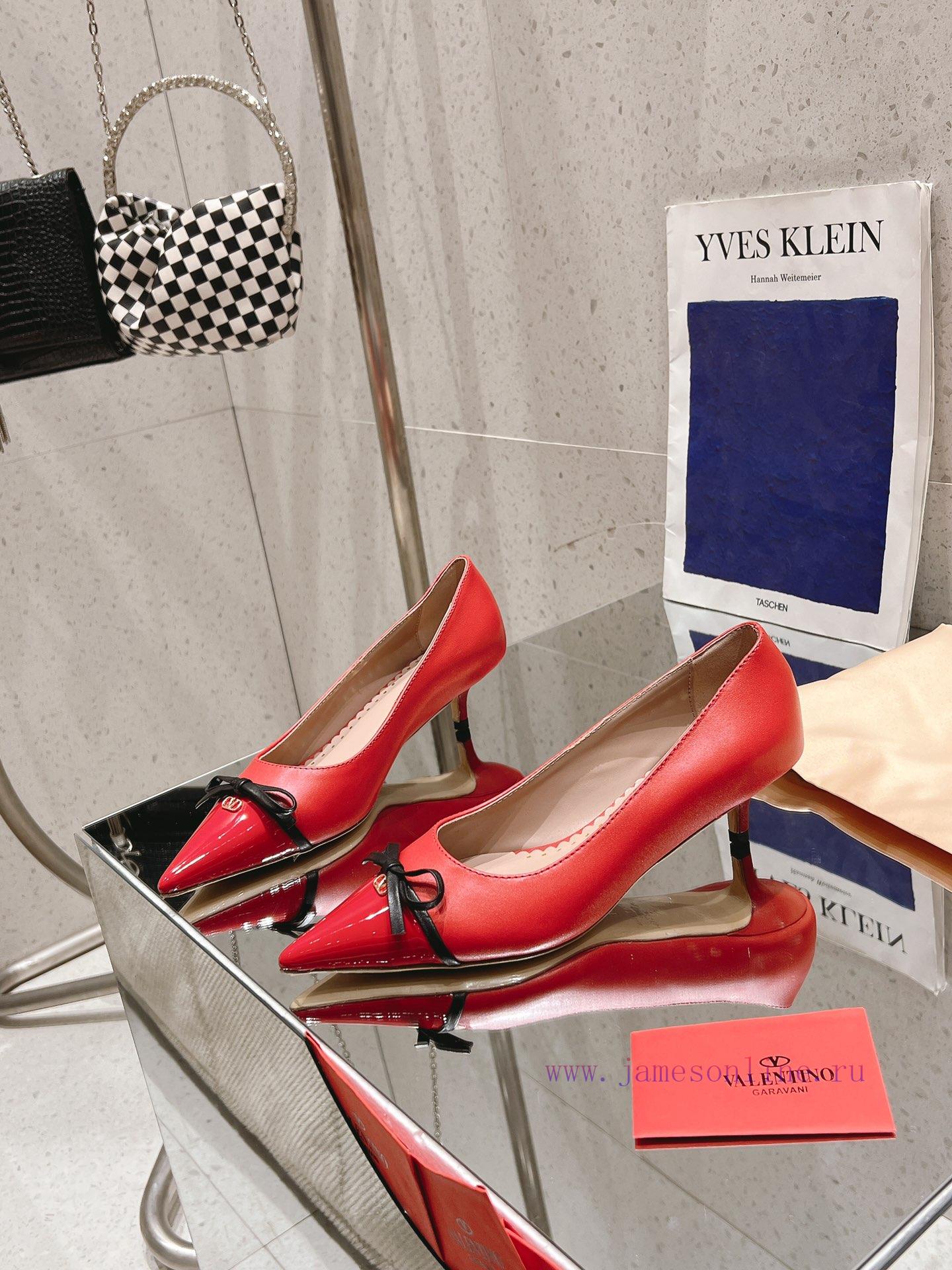2025 Early Spring New Valentino Spring/Summer New Product Double Leather Splicing Single ShoeTh zuaxs0nx - Image 4