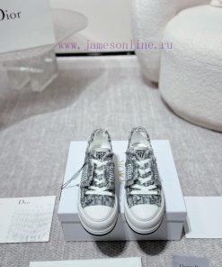 Original Purchase And DevelopmentHeavy Duty Type 𝐂𝐑𝐈𝐒𝐓𝐈𝐀𝐍𝐃𝐈 Or This Dior Vibe Thick Soled Shoe 6tvf8dj5