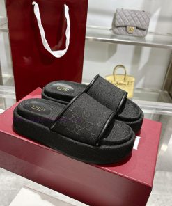 Top Selling 2025 Women's New GG Gucci Thick Soled SandalsThe Iconic Gucci Logo And Exquisite Pa x54dv9lv