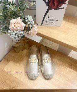 Valentino Garavani/Valentino Rapa Lychee Patterned Cowhide V-button New Slippers 🩴 Fisherman's zgolrlmx