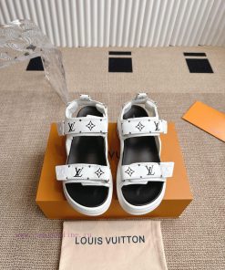 Louis Vuitton Spring/Summer SandalsLove Love Height Increase And Slimming Super Cool On The Fee j9xyk1s7